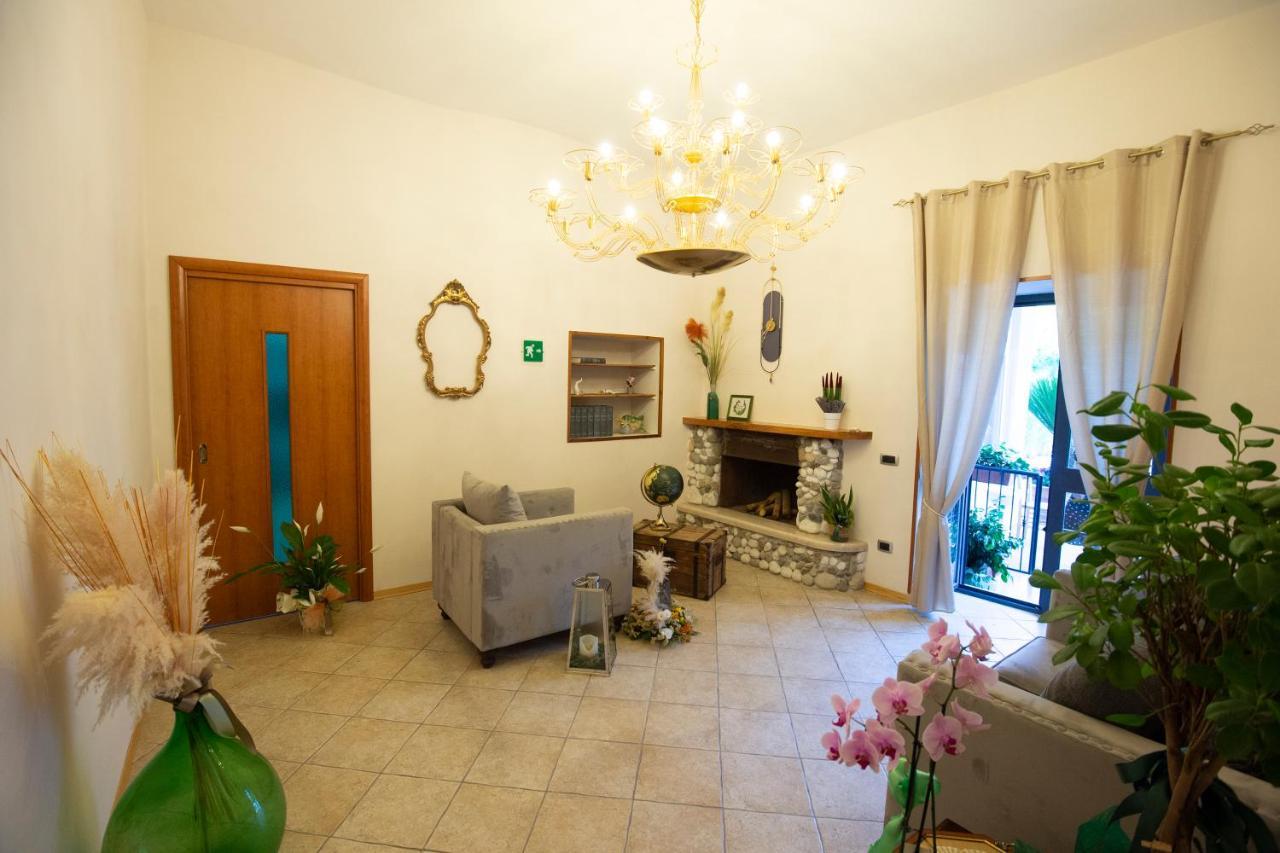 Hotel Donna Rosita à San Felice a Cancello Extérieur photo